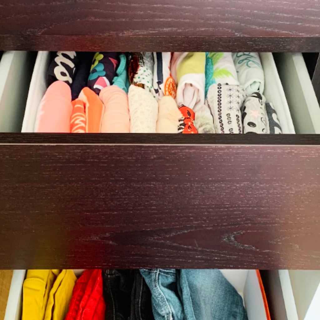 home organising tiroirs vêtements pliés monorganisatrice